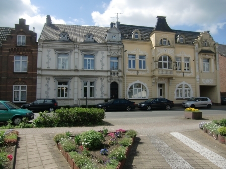 Emmerich-Niederelten : Lobither Straße